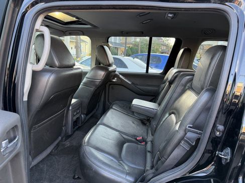 Used 2012 Nissan Pathfinder Silver AWD/4WD image 11