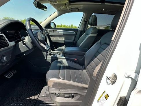 Used 2022 Volkswagen Atlas SEL Premium AWD/4WD image 26