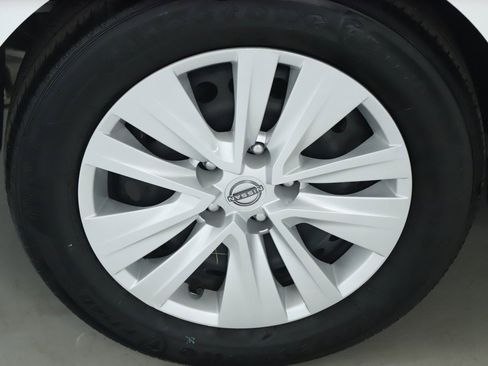 Used 2024 Nissan Sentra S image 12