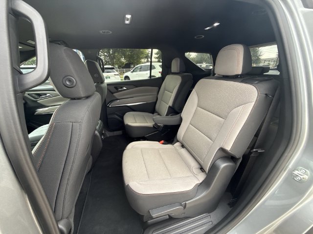 Used 2026 Chevrolet Traverse LT w/ Driver Confidence Package FWD image 26