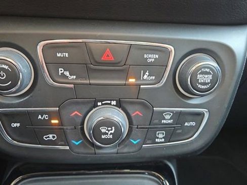 Used 2017 Jeep Compass Limited AWD/4WD image 17