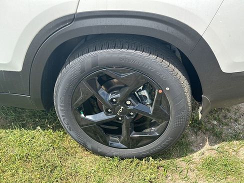 New 2026 Kia Seltos EX FWD image 19