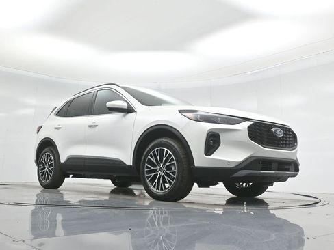 New 2025 Ford Escape Base w/ PHEV Premium Package image 49
