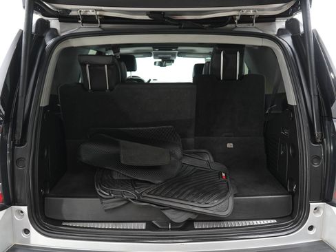 Used 2016 GMC Yukon SLT w/ Open Road Package AWD/4WD image 18