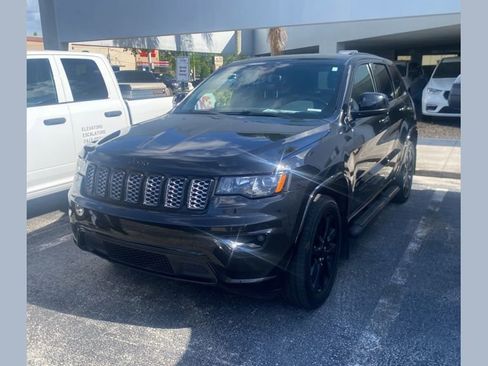 Used 2020 Jeep Grand Cherokee Altitude AWD/4WD image 1