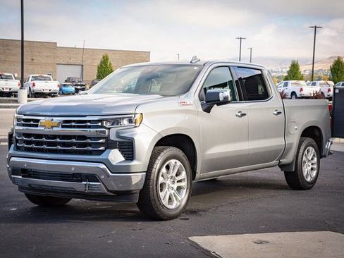Used 2023 Chevrolet Silverado 1500 LTZ w/ Z71 Off-Road Package AWD/4WD image 13
