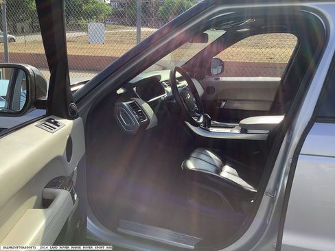 Used 2016 Land Rover Range Rover Sport HSE AWD/4WD image 8