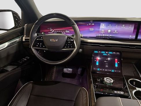 Used 2025 Cadillac Escalade ESV Premium Luxury w/ LPO, Floor Liner Package image 23