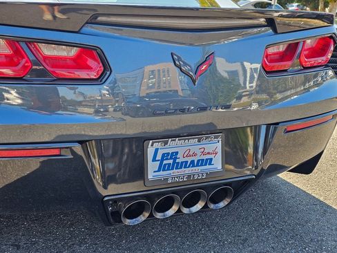 Used 2019 Chevrolet Corvette Stingray Coupe w/ Carbon Flash Badge Package image 20