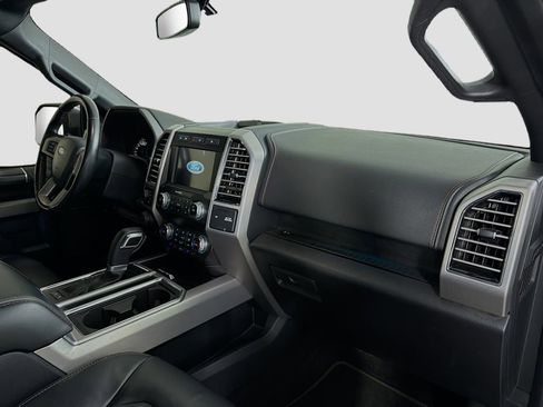 Used 2019 Ford F150 Platinum w/ Equipment Group 701A Luxury AWD/4WD image 31