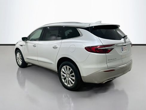 Used 2021 Buick Enclave Essence w/ Sound and Sites Package FWD image 5