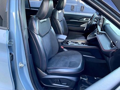 Used 2025 Ford Explorer ST w/ Sun And Sound Package image 6