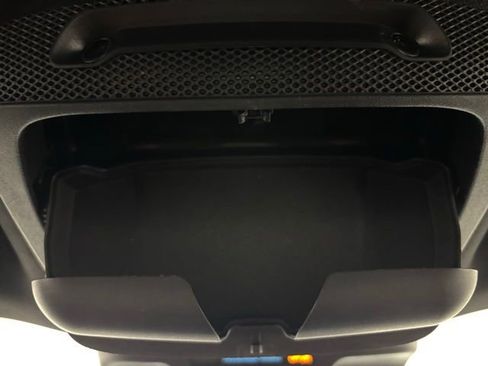 Used 2022 Ford Expedition Limited image 37