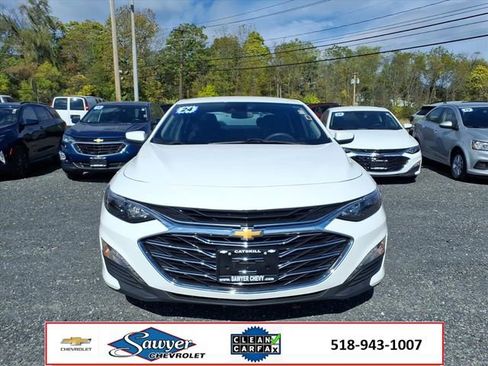 Used 2024 Chevrolet Malibu LT image 2