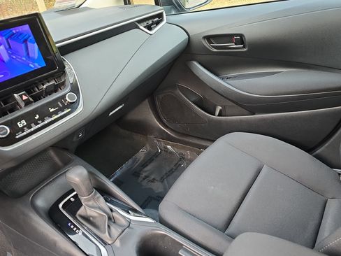 Used 2024 Toyota Corolla LE image 24