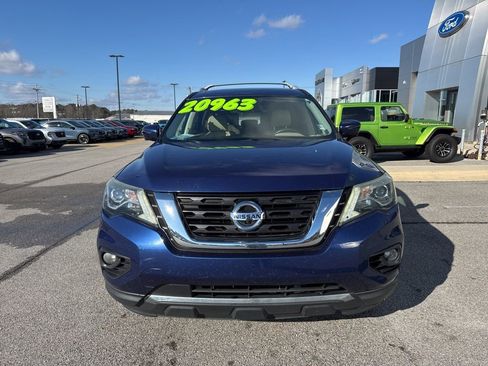 Used 2018 Nissan Pathfinder SL w/ SL Premium Package image 3