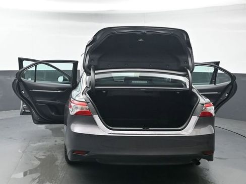 Used 2019 Toyota Camry LE w/ Convenience Package FWD image 46