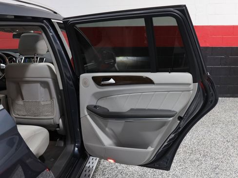 Used 2013 Mercedes-Benz GL 450 4MATIC image 45