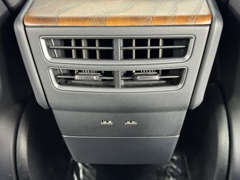 Used 2019 Tesla Model S 100D image 34