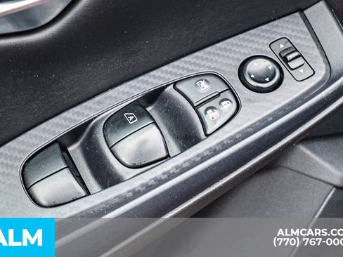 Used 2024 Nissan Sentra SV FWD image 44