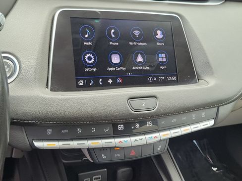 Certified 2023 Cadillac XT4 Luxury w/ Cold Weather Package FWD image 13