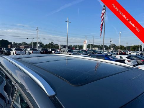 Used 2024 Toyota Grand Highlander AWD Hybrid image 3