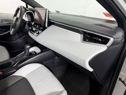 Used 2024 Toyota Corolla XSE image 31