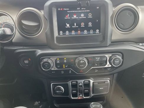 Used 2020 Jeep Wrangler Unlimited Sport S image 23