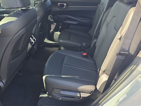New 2026 Kia Sorento EX w/ EX Premium Package FWD image 19