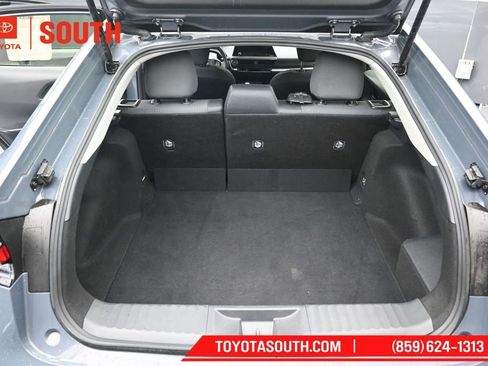 Used 2025 Toyota Prius LE FWD image 29