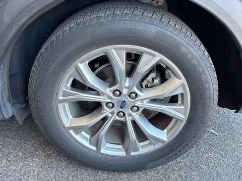 Used 2020 Ford Explorer XLT w/ Equipment Group 202A RWD image 9