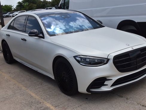 Used 2021 Mercedes-Benz S 580 4MATIC Sedan image 4