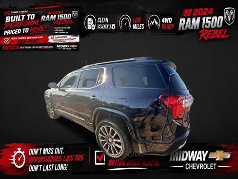 Used 2021 GMC Acadia Denali w/ Denali Technology Package FWD image 3