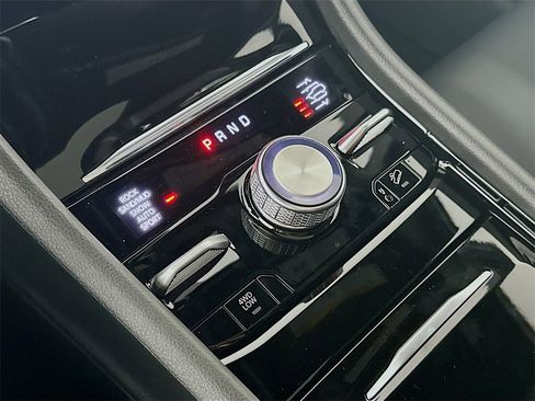 New 2025 Jeep Grand Cherokee L Overland w/ Luxury Tech Group IV image 12