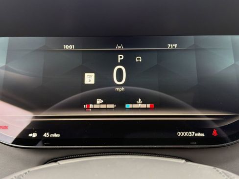 New 2026 Land Rover Range Rover SV AWD/4WD image 19