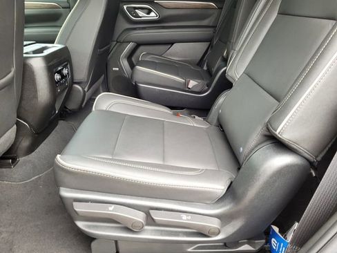 Used 2023 Chevrolet Tahoe Premier w/ Premium Package 2 AWD/4WD image 26
