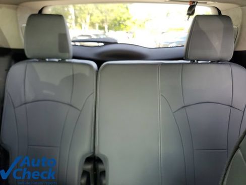 Used 2021 Buick Enclave Essence w/ Sound and Sites Package FWD image 11