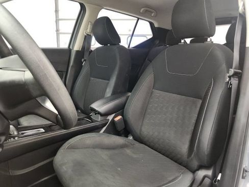 Used 2024 Nissan Kicks SV FWD image 13