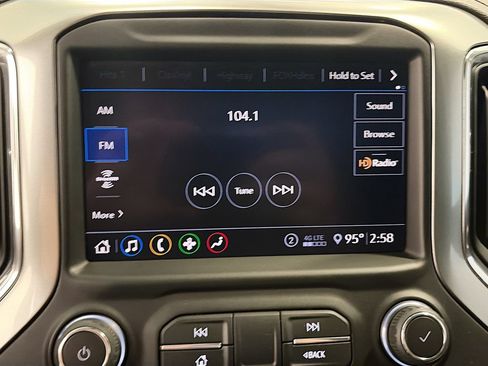 Used 2020 Chevrolet Silverado 1500 LTZ AWD/4WD image 13