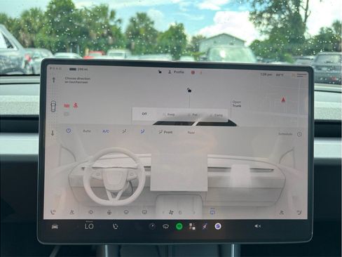 Used 2026 Tesla Model Y 2WD image 24