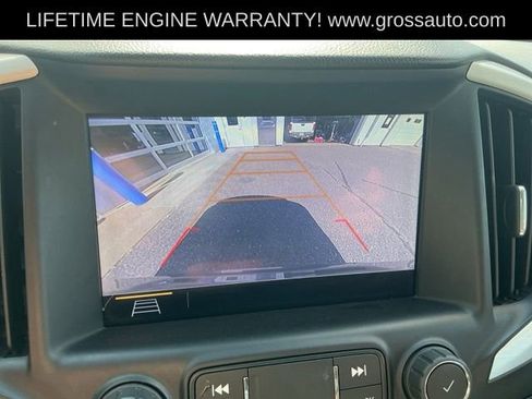 Used 2019 GMC Terrain SLT w/ GMC Pro Grade Package AWD/4WD image 17