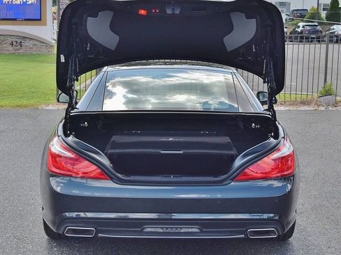 Used 2013 Mercedes-Benz SL 550 image 11
