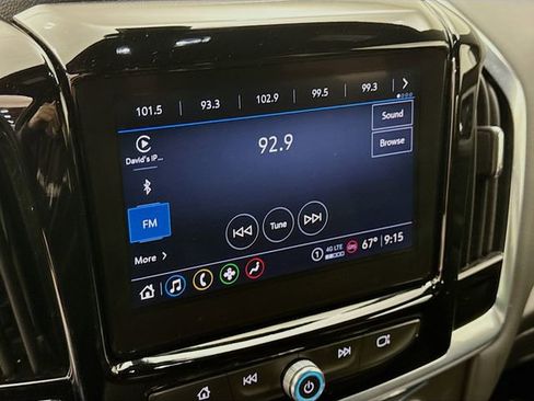 Used 2023 Chevrolet Traverse LT image 15
