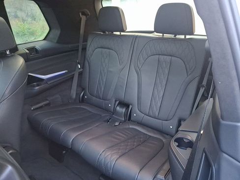 Certified 2023 BMW X7 xDrive40i w/ Premium Package image 8