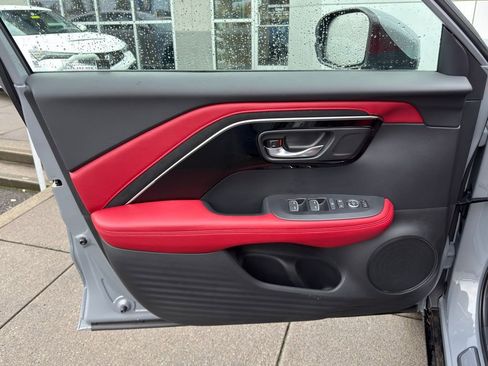 Used 2025 Acura ADX A-Spec image 11