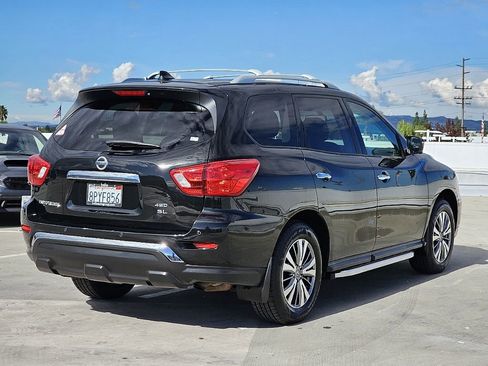 Used 2019 Nissan Pathfinder SL w/ Cargo Package image 18