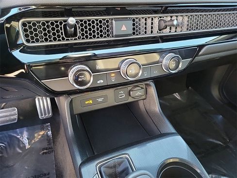 Used 2024 Honda Civic Sport image 27