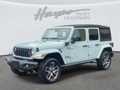 Used 2024 Jeep Wrangler Sport S w/ Convenience Group image 1