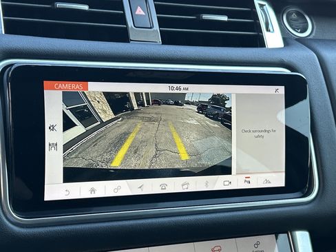 Used 2020 Land Rover Range Rover Sport HSE image 18