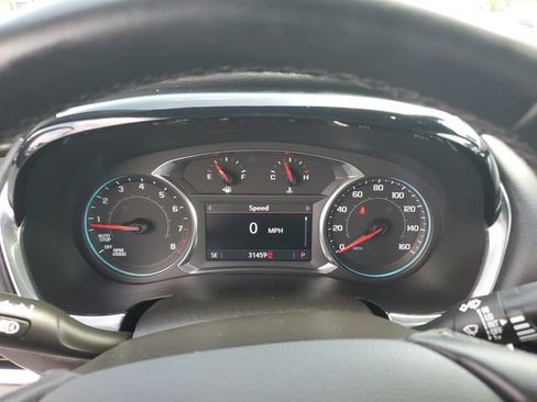 Used 2023 Chevrolet Traverse LT FWD image 16